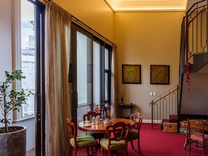 Interior - Gaynor Clayton Apartment (Dunedin)
