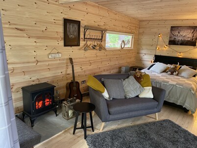 Cosy highland  Coorie doon cabin great Scottish welcome