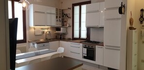 Private kitchen - Villa Ada, Appartamento 1. In 10 Minuti a Venezia (Venezia)
