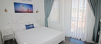 オテル メリエム アナ ボズカーダ