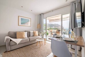 Living area - BEACH APARTMENT "CALA TORTA" POOL & TERRACE IN CANYAMEL (Capdepera)