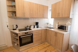 Family Apartment | Living area | 32-inch TV with digital channels - La Casa Di Corfu (Corfu)