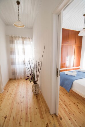 Family Apartment | Living area | 32-inch TV with digital channels - La Casa Di Corfu (Corfu)