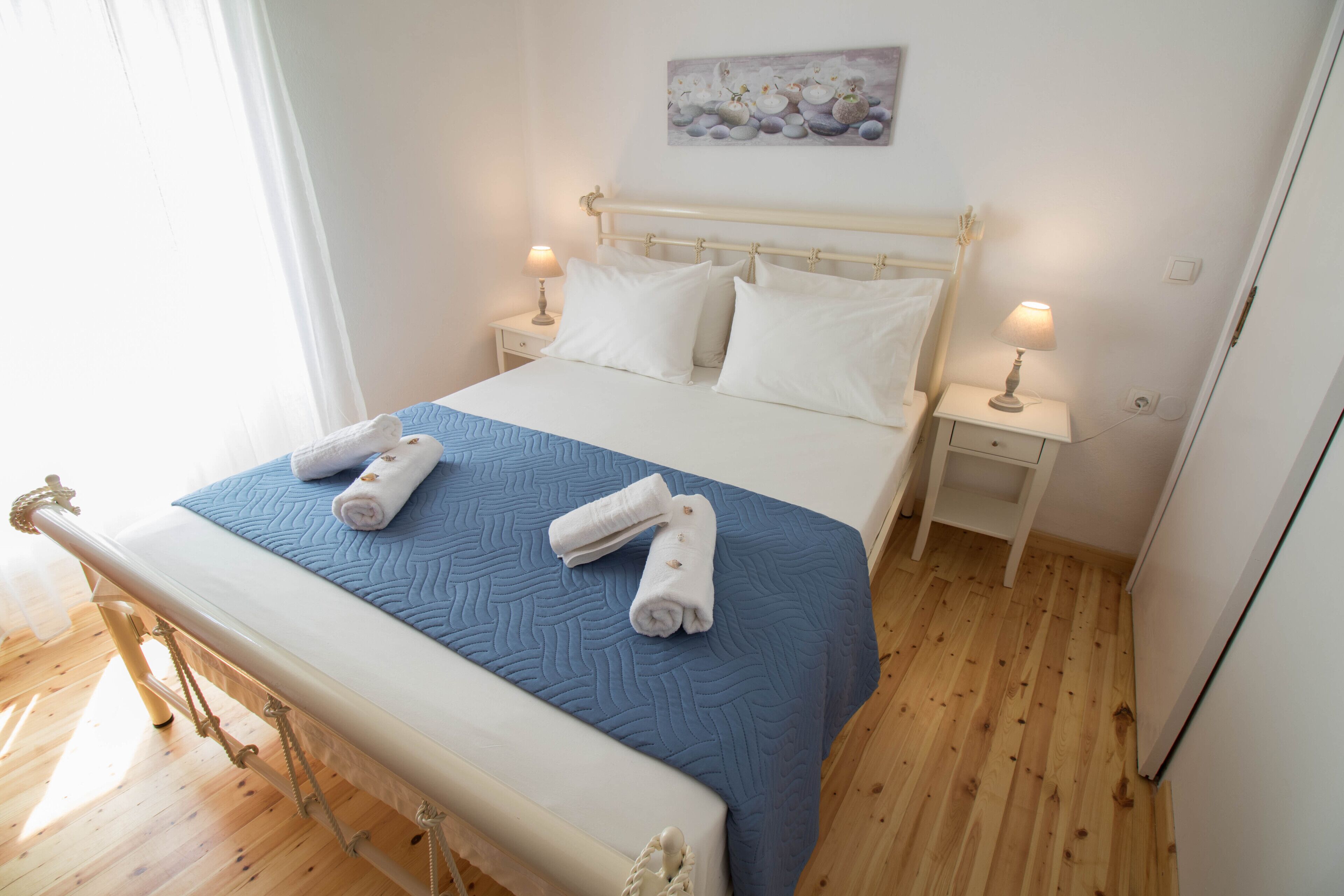 Family Apartment | Iron/ironing board, free WiFi, bed sheets