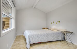 4 Schlafzimmer, Bügeleisen/Bügelbrett, kostenloses WLAN