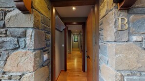 Interior - Musales 34 - tucasaenlospirineos (Escarrilla)