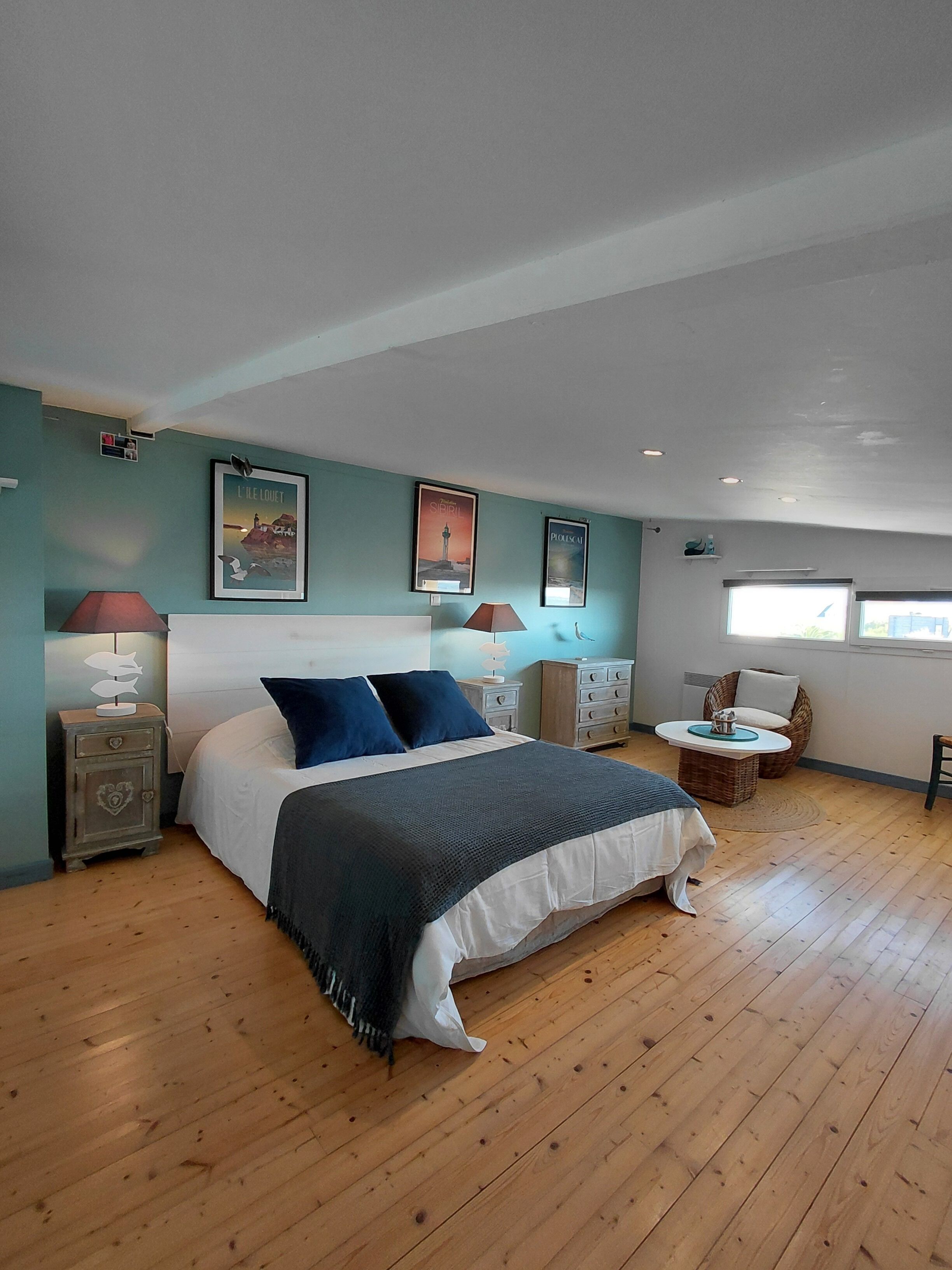 2 chambres, fer et planche à repasser, lit parapluie, Wi-Fi gratuit