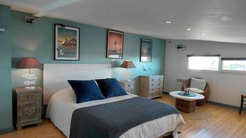 2 chambres, fer et planche à repasser, lit parapluie, Wi-Fi gratuit