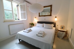 4 Schlafzimmer, Bügeleisen/Bügelbrett, kostenloses WLAN, Bettwäsche