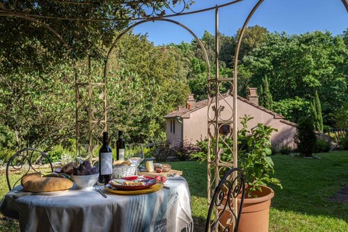 Elégant appartement en pleine nature avec piscine