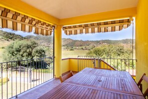 Outdoor dining - S'omu e Fideli by All4sardinia  (Sardegna)