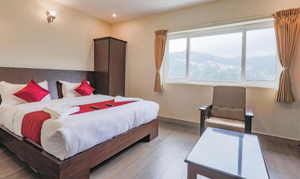 Chambre Double Classique | Fer et planche Ă repasser, draps fournis