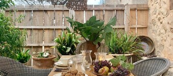 CAN PEÑES - Charming country house in the heart of the Sierra de Tramuntana. Free WIFI.