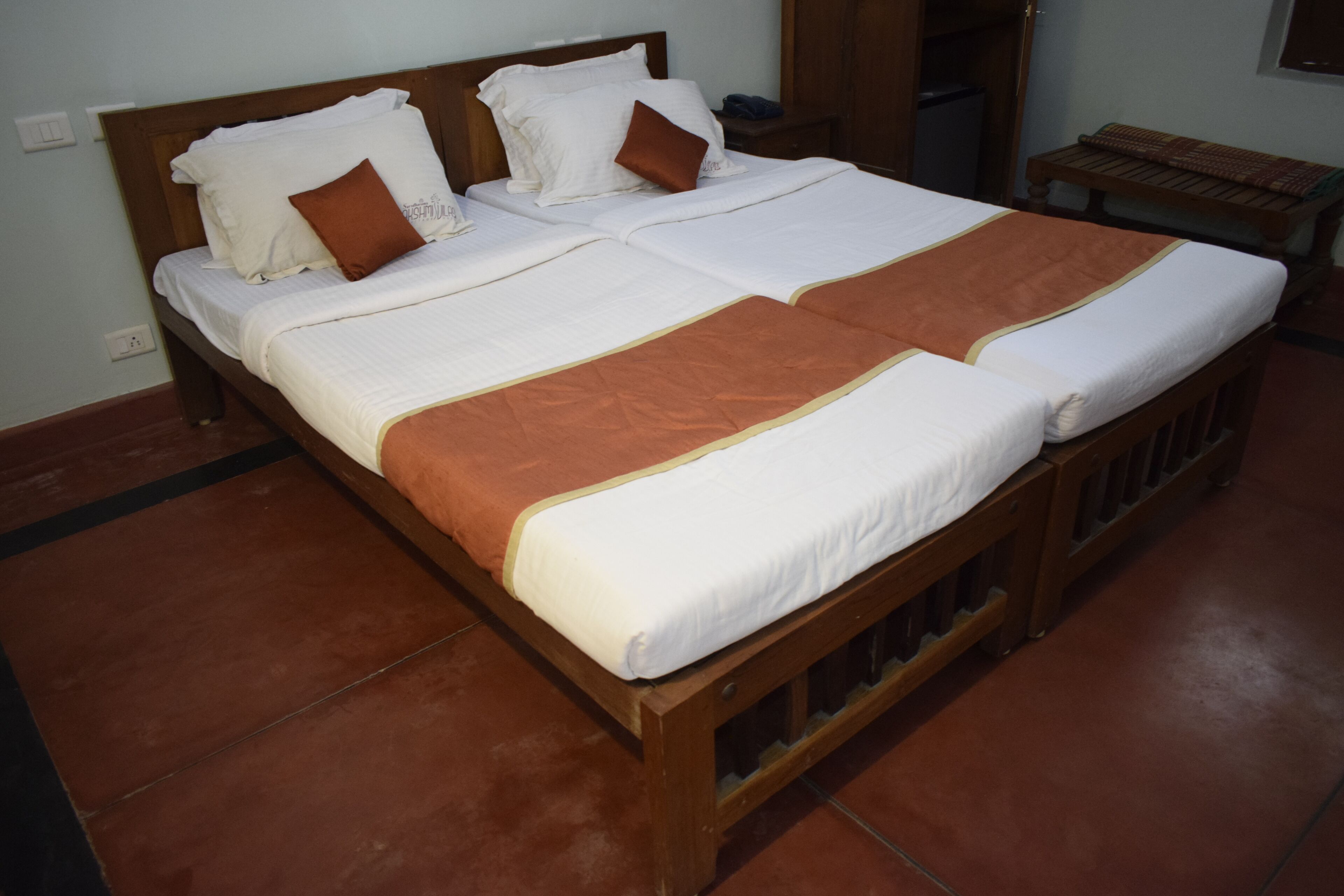 Ekstrasenger (mot et tillegg), wi-fi (inkludert) og sengetøy