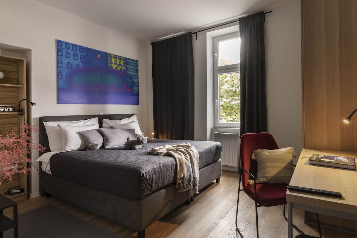 Premium bedding, memory-foam beds, in-room safe, individually decorated