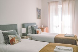 Apartment | 2 bedrooms, iron/ironing board, free WiFi - Nice Flat by Quinta das Conchas (Lisbon)