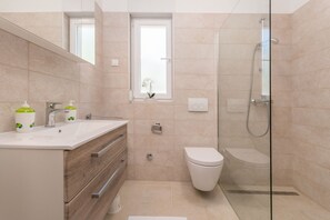 Bathroom - Villa Summer House (Benkovac)