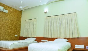 Kamar Double Standar | Pemandangan dari kamar