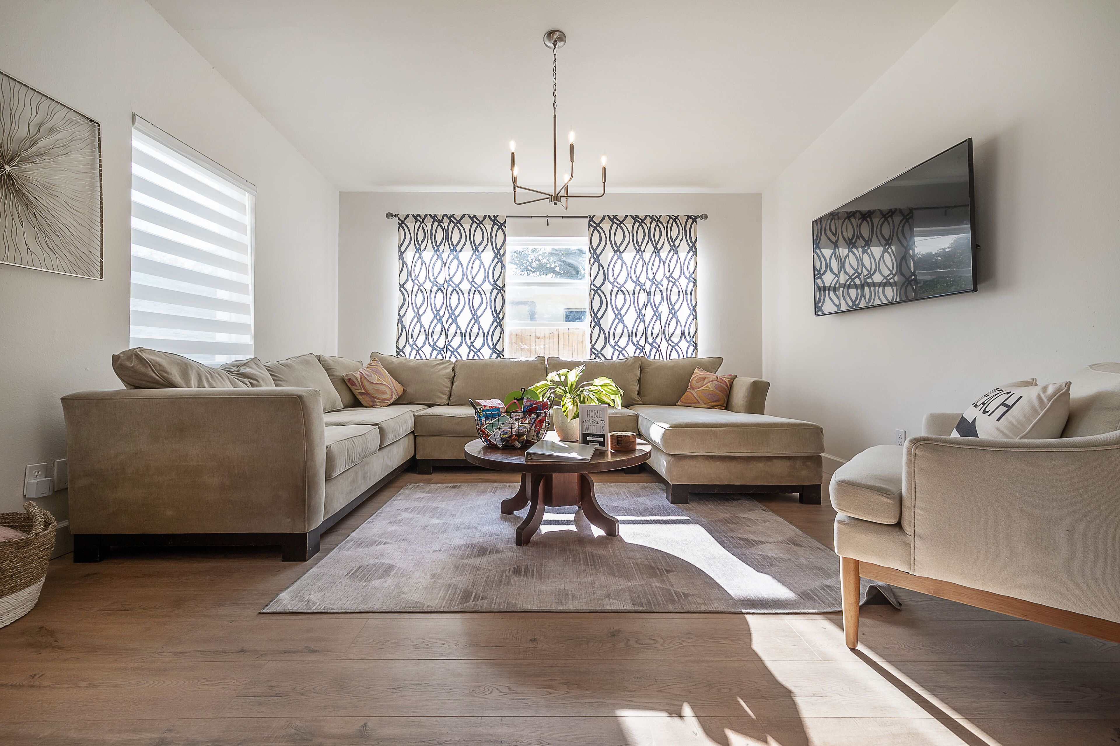 HEATED Pool Spacious BOHO Retreat!