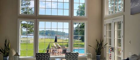 Smart TV, DVD player, table football, ping pong