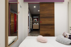 3 bedrooms, free WiFi, bed sheets