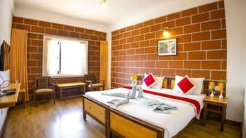 Honeymoon Studio | Free WiFi, bed sheets