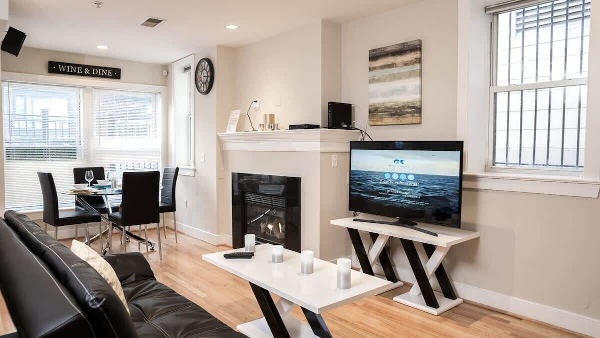 Washington Thomas Circle Condominium