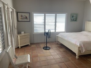 5 bedrooms, iron/ironing board, free WiFi, bed sheets