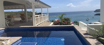Galleon Beach, 5 Bedrooms, Pool, AC, Amazing Views