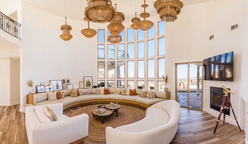 Casa Blanca by Fieldtrip | Boulder Estate with Hot Tub, Soaking Pool & Outdoor Shower