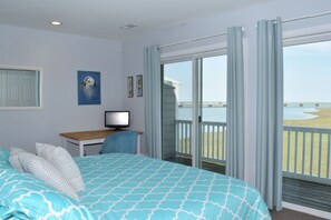 2 bedrooms, iron/ironing board, WiFi, bed sheets - No Egrets! (Chincoteague)