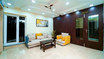 Una televisión LCD, suelo radiante