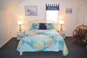 3 bedrooms, free WiFi, bed sheets - Sun n' Fun - Shared POOL & BOAT DOCK! (Chincoteague)