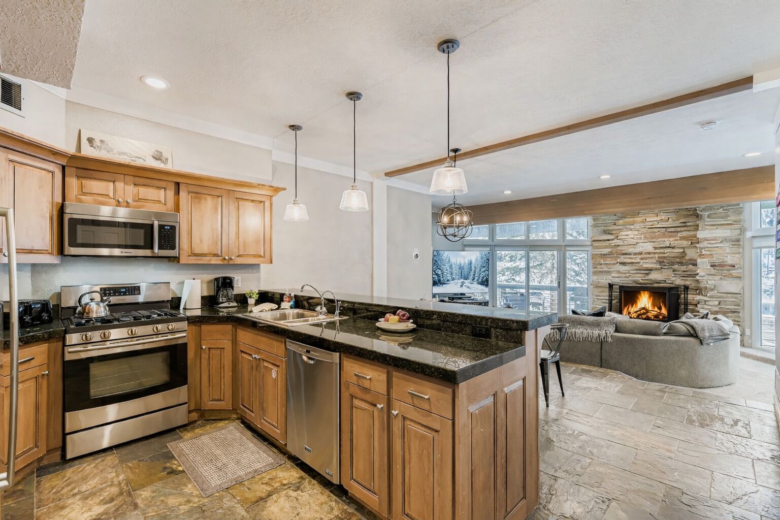 Condo, 2 Bedrooms | Private kitchen | Fridge, oven, coffee/tea maker, toaster