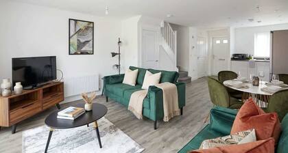 3-Bed Derby Retreat with Garden & Parking