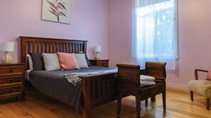 3 bedrooms, iron/ironing board, travel cot, WiFi