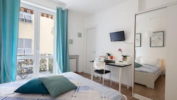 Executive Room | Individually decorated, individually furnished, desk, laptop workspace