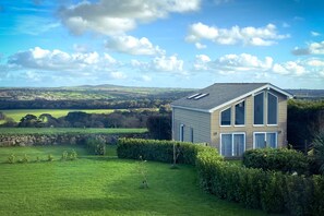 Exterior - Fabulous hideaway - The Studio, with amazing views, close to St Ives (St Ives)