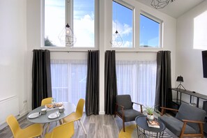 Dining - Fabulous hideaway - The Studio, with amazing views, close to St Ives (St Ives)