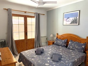 4 slaapkamers, een kluis op de kamer, een bureau