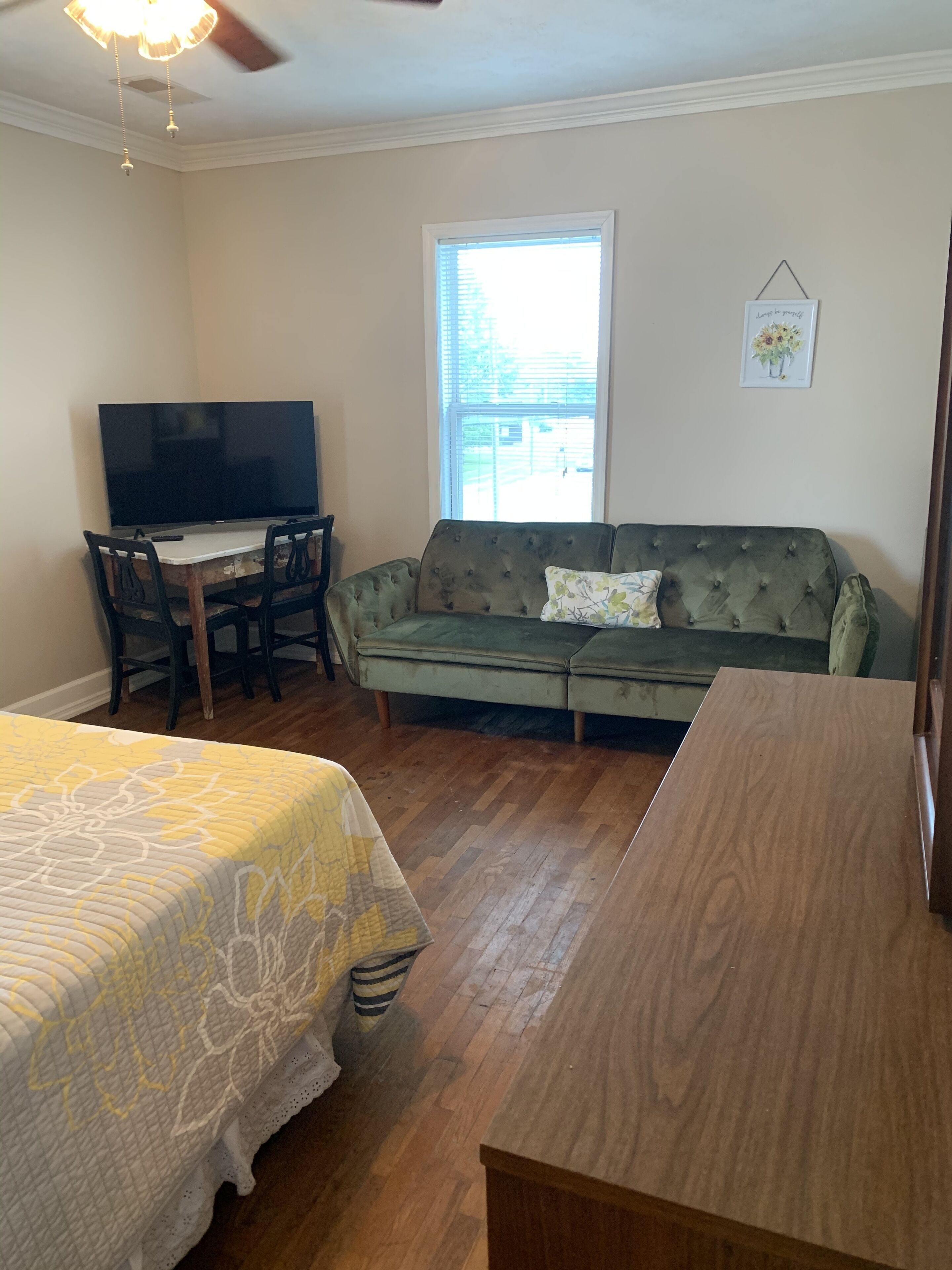 Large Private Room & Bathroom