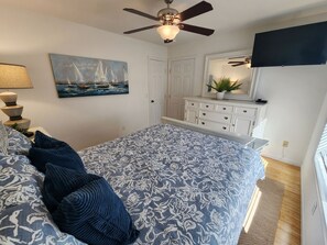 3 bedrooms, free WiFi - Sunset View- Waterfront with 40' Pier & Dock (Chincoteague)