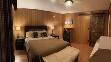 2 bedrooms, desk, iron/ironing board, travel crib