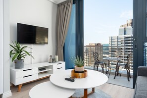 TV, Netflix, streaming services