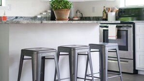 茶具/咖啡用具、冰箱、微波炉、烤箱
