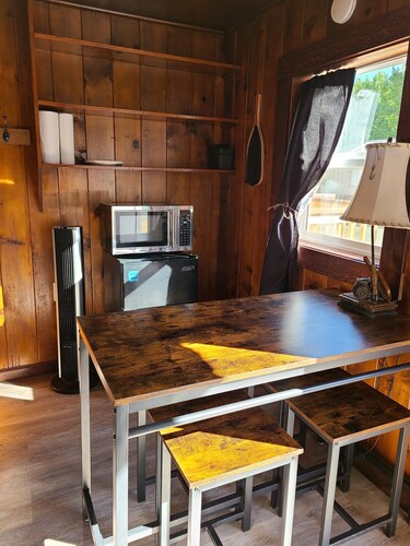 Eagle Rock Resort - #4 - 2 Single Beds