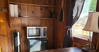 Eagle Rock Resort - #4 - 2 Single Beds