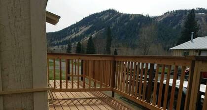 Eagle Rock Resort - Cabins #2 or 3 - Two Bunk Beds