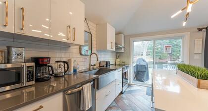 Washago Waterfront : Hot Tub, Sauna, ATV/Snowmobile Access, Fishing Paradise