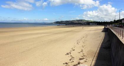 Rhubarb Terrace on the Coast - Sleeps 1-6